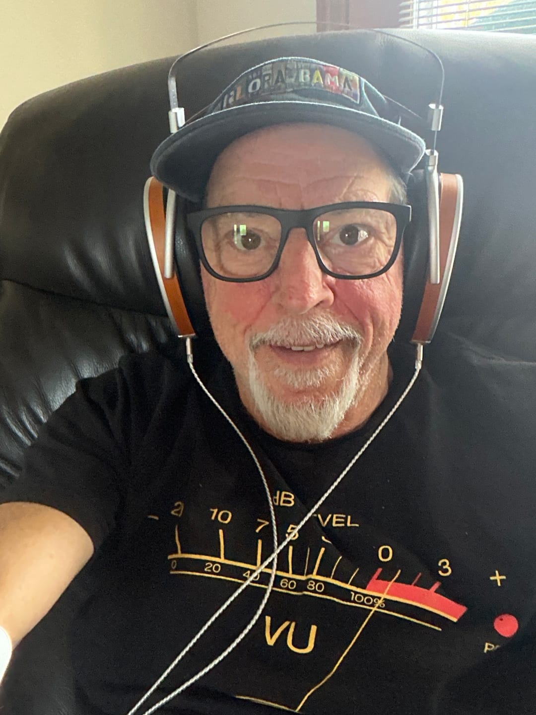 Customer photo review of Hifiman HE1000 Stealth Headphones - Stealth Magnet Edition