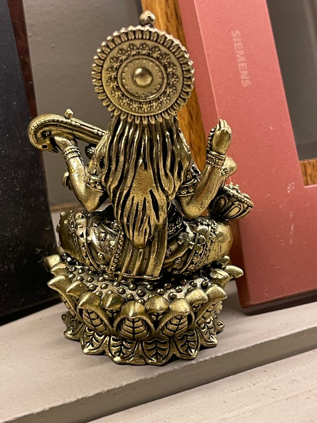 Customer photo review of Saraswati Ji Brass Idol | Vastu Remedy for Wisdom, Learning & Artistic Growth | 3–6 Inch | 110–900 g