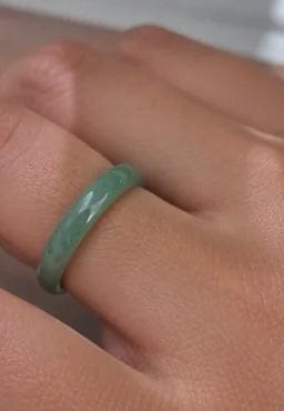 Customer photo review of Grade A Ice-Variety Imperial Green Jadeite Wealth Ring