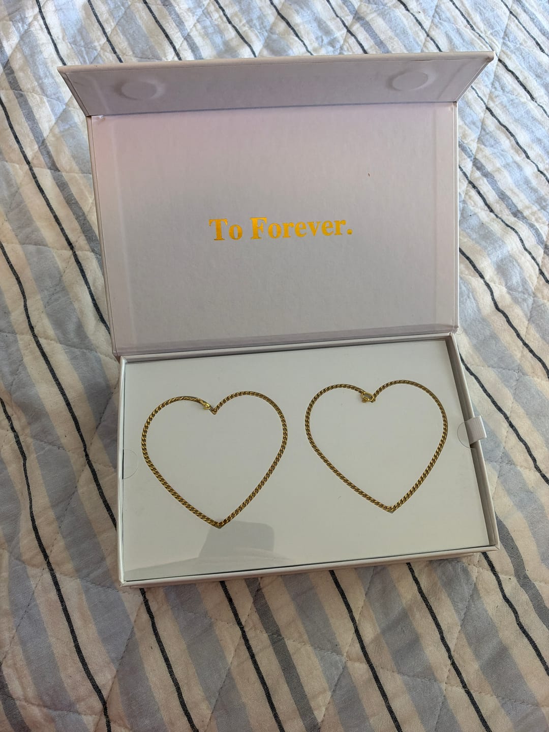 Customer photo review of FabuLove Permanent Bracelet Kit