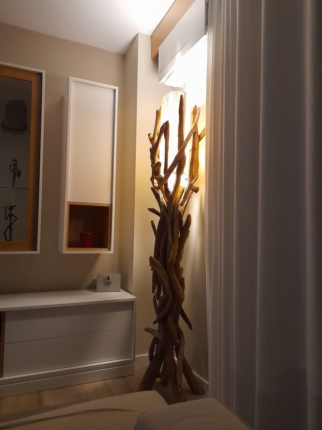 Customer photo review of Treibholz Stehlampe VILLA Lampenschirm Natur 180 cm
