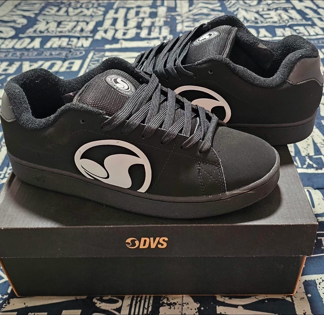 Customer photo review of Zapatilla DVS Revival Unisex Negro