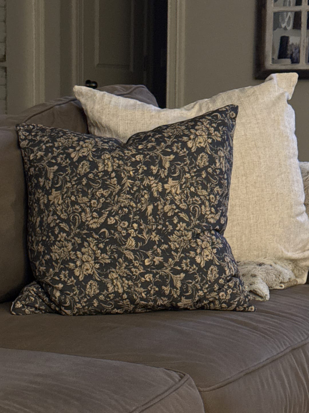 Customer photo review of Vera - 18" | 20" | 22" | 12x20" | 12x40"