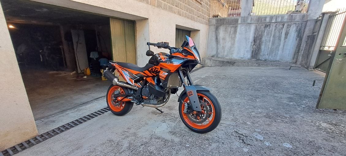 Customer photo review of Graphics Kit for KTM 890 SMT - "Nebula" (Orange)