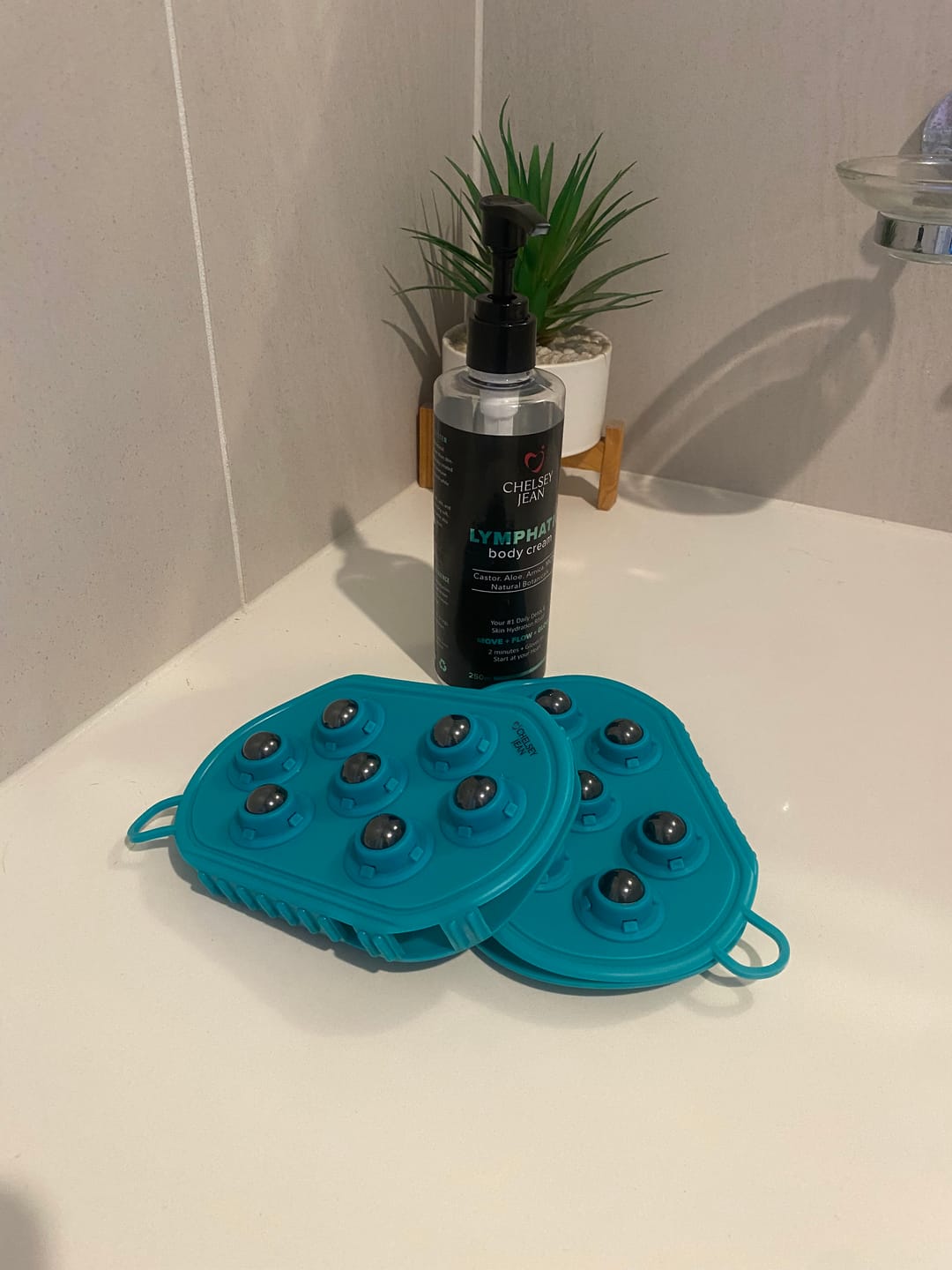 Customer photo review of Dual-Action Lymphatic Gloves