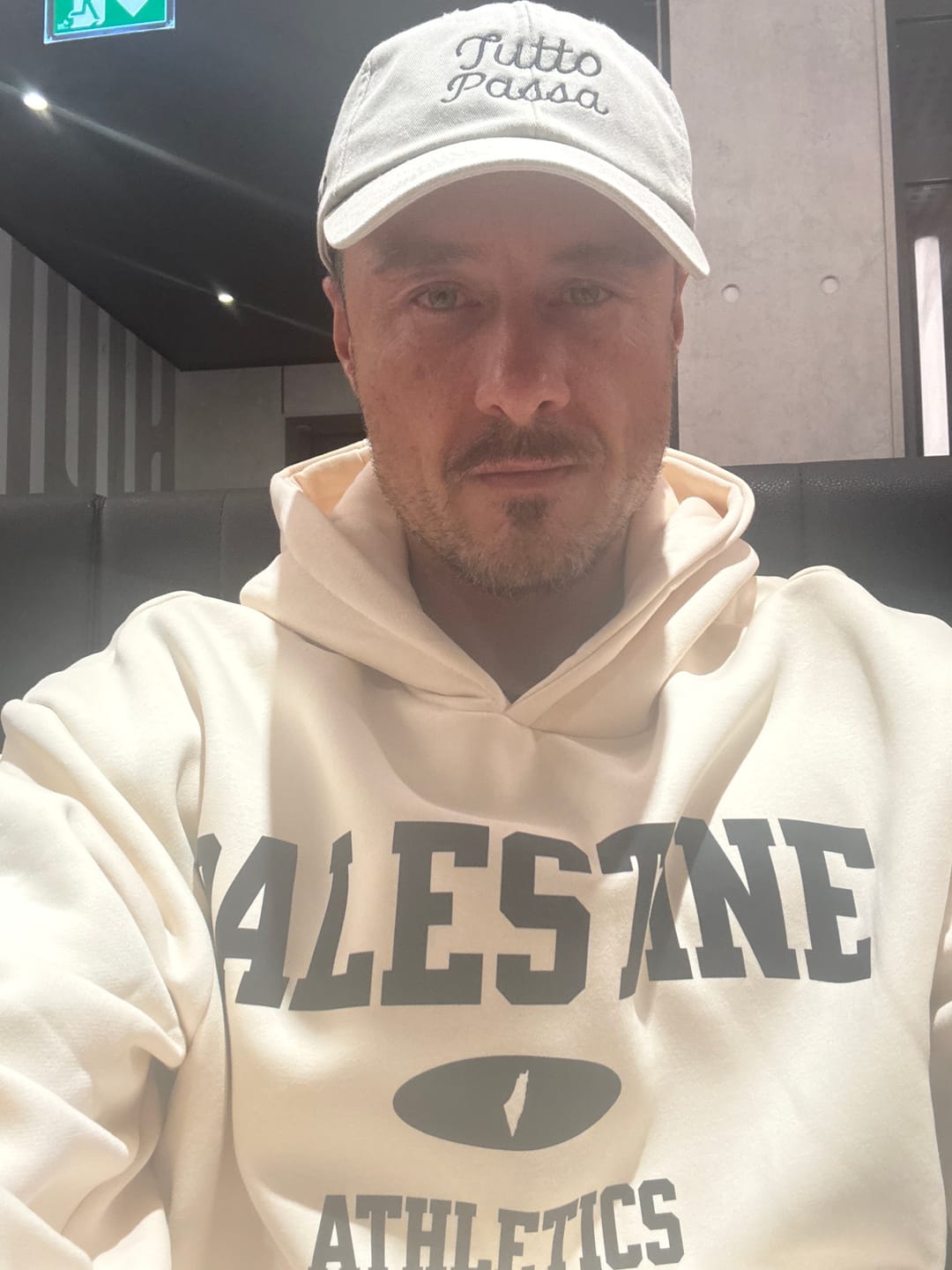Customer photo review of ATHLETICS Oversized Hoodie