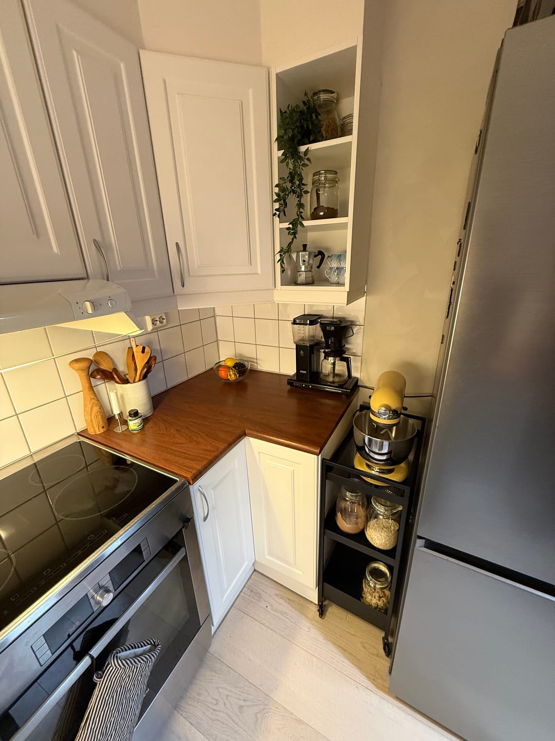 Customer photo review of Walnut Deep kontaktplast