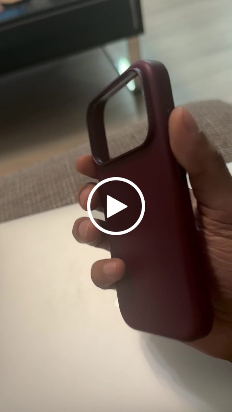 Customer video review of iPhone 18 Pro Leather Case - MagSafe - Burgundy