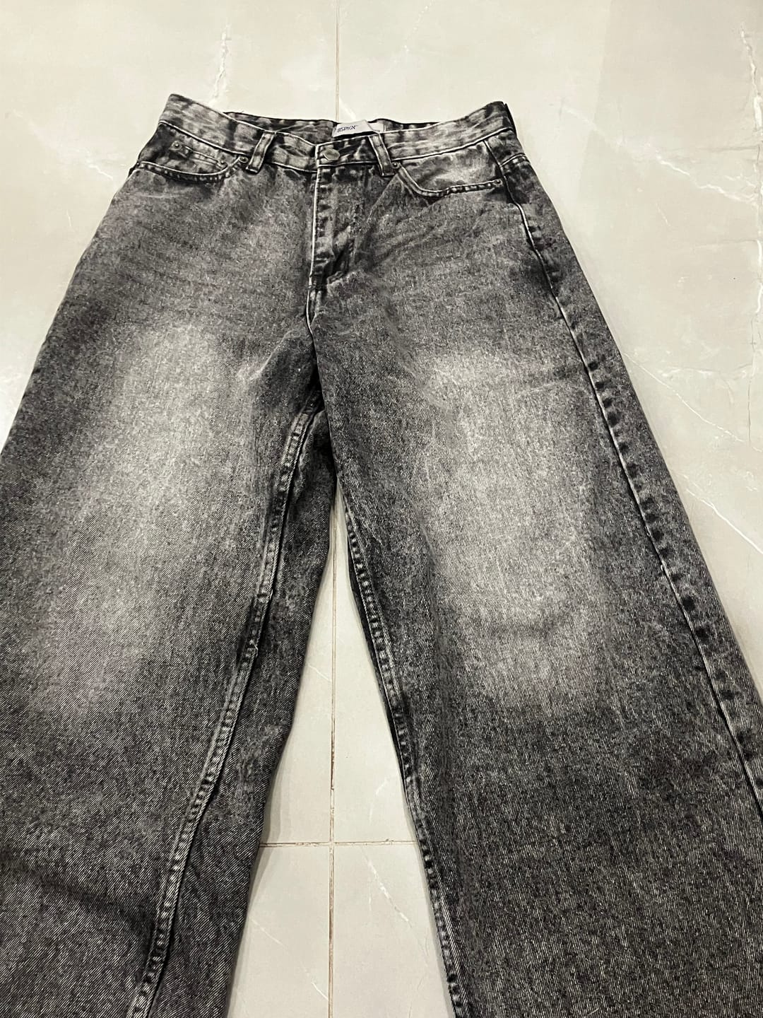 Customer photo review of THE GLITCH GREY LOOSE ACID DENIM
