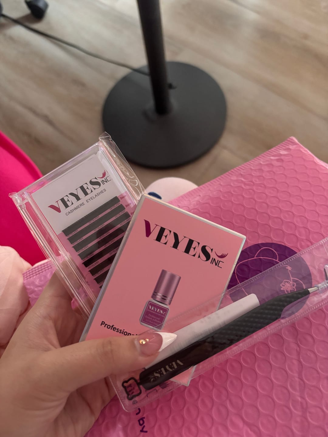 Customer photo review of Noir N°1 - Fiber Lash Tweezer