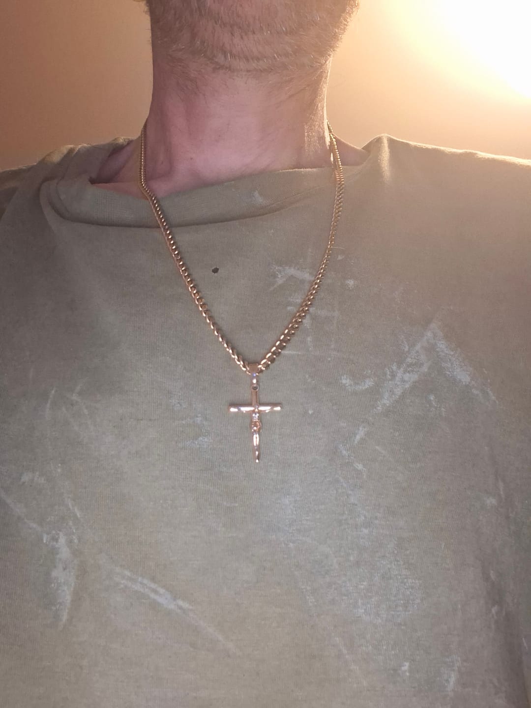 Customer photo review of Collier Croix Crucifix du Christ