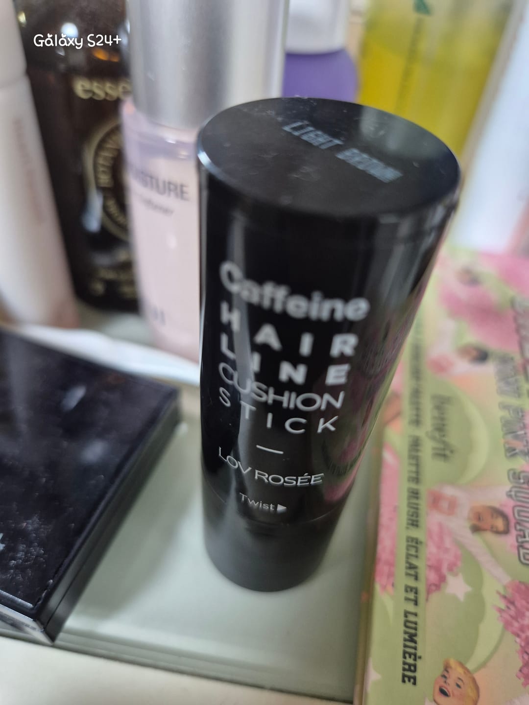 Customer photo review of LOV ROSÉE Caffeine Hairline Cushion Stick 3g