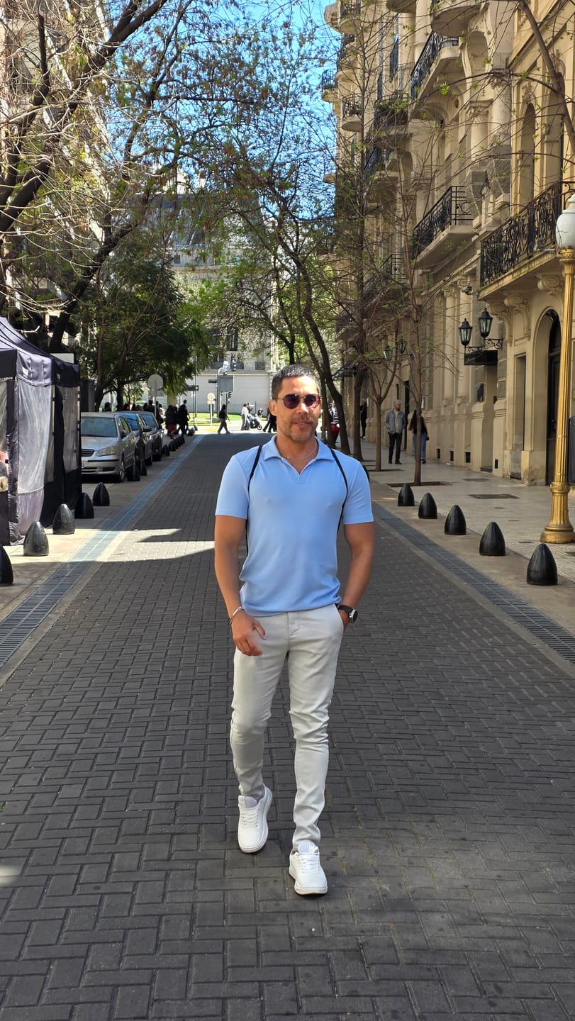 Customer photo review of Camisa Polo Italiana Tricot Azul Claro
