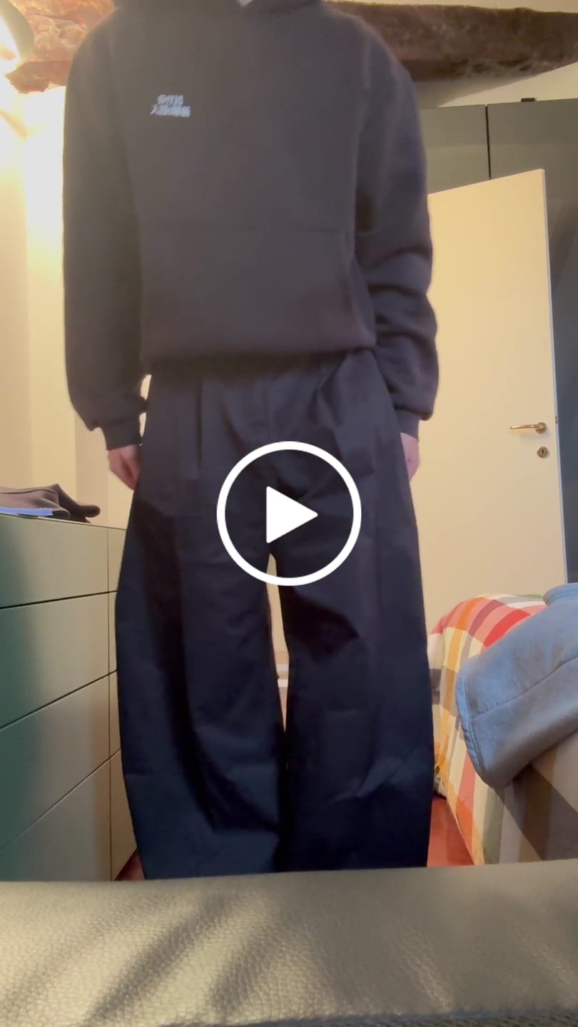 Customer video review of Wide pleat pants Black
