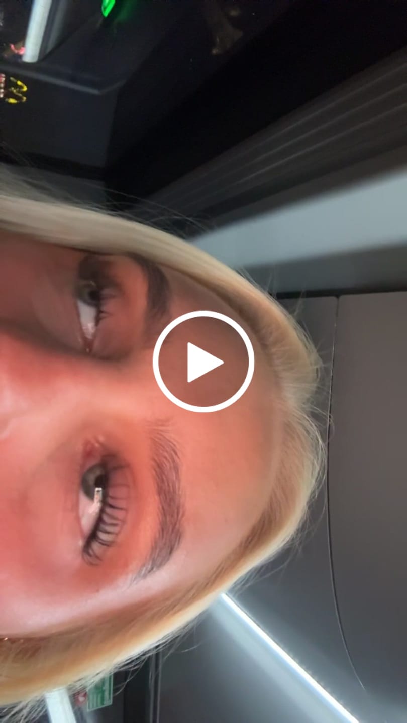 Customer video review of Eyelash Growth Serum
