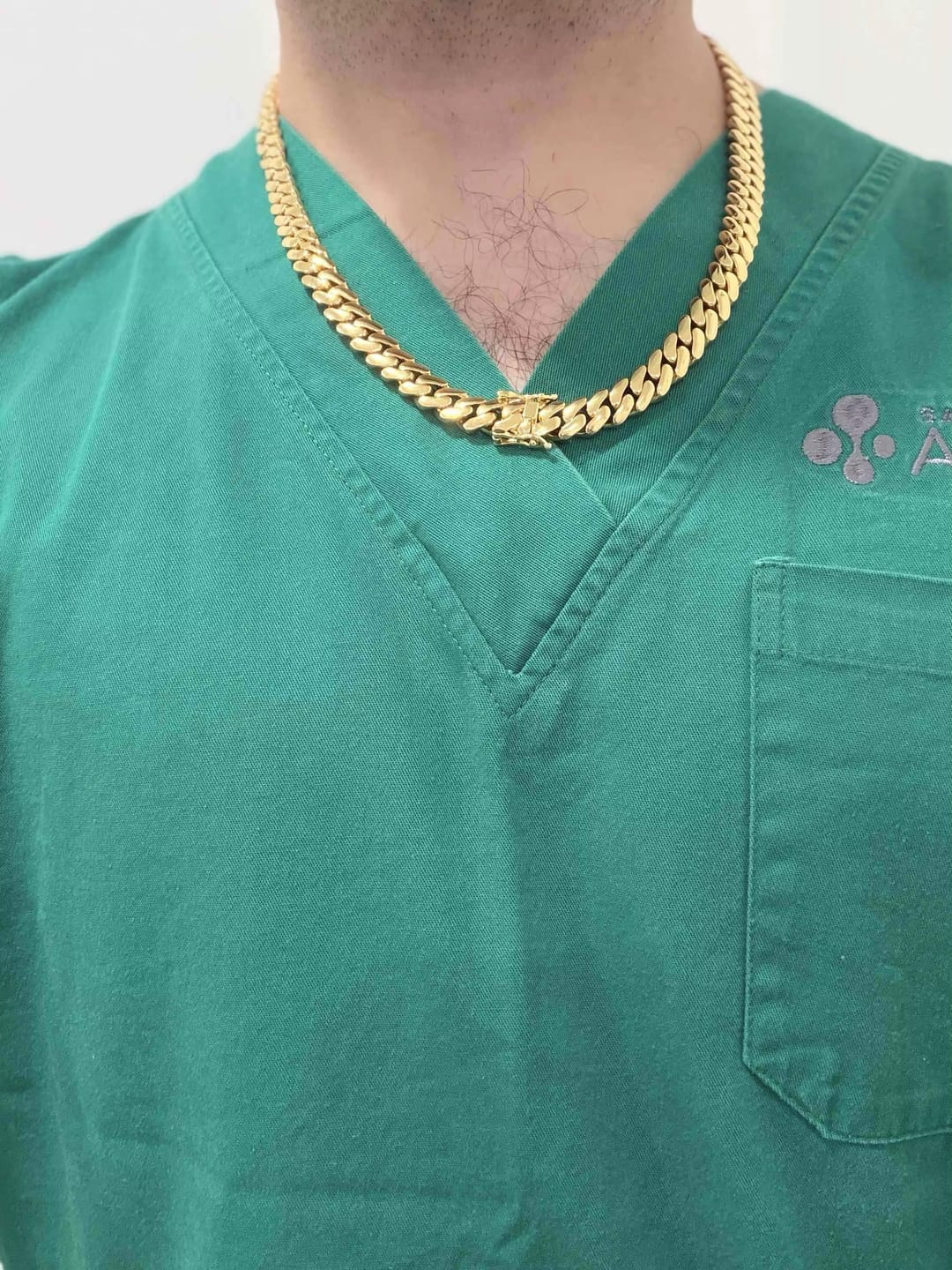 Customer photo review of CHAÎNE CUBAINE MIAMI ACIER 12 MM OR