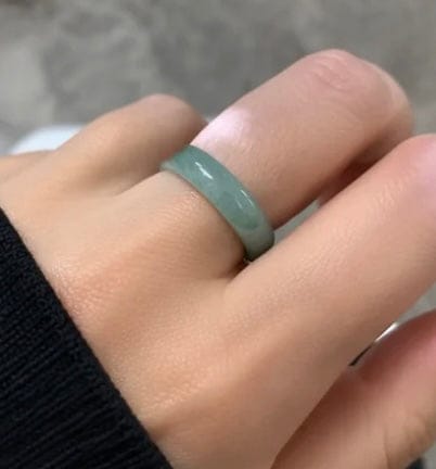 Customer photo review of Grade A Ice-Variety Imperial Green Jadeite Wealth Ring