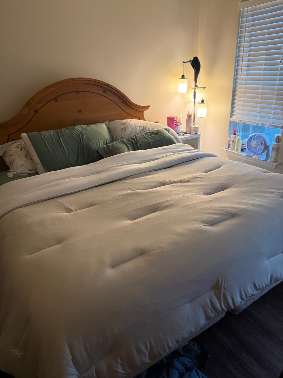 Customer photo review of MarshMellow Comforter
