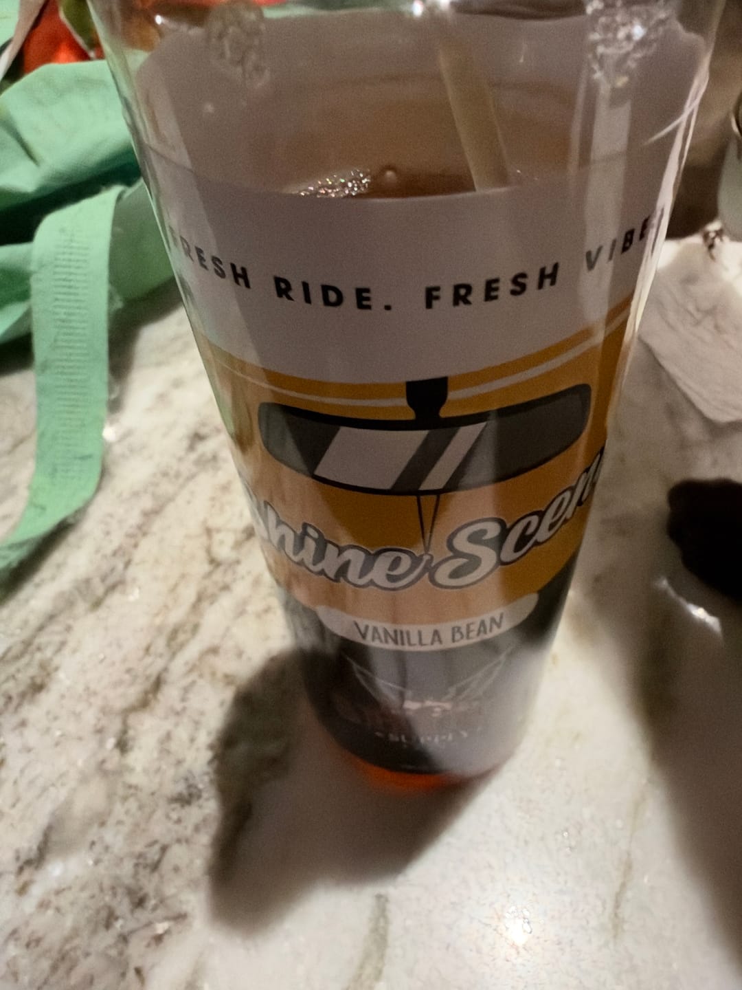 Customer photo review of "Shine Scents" Vanilla Bean - 16oz. w/ Black Sprayer