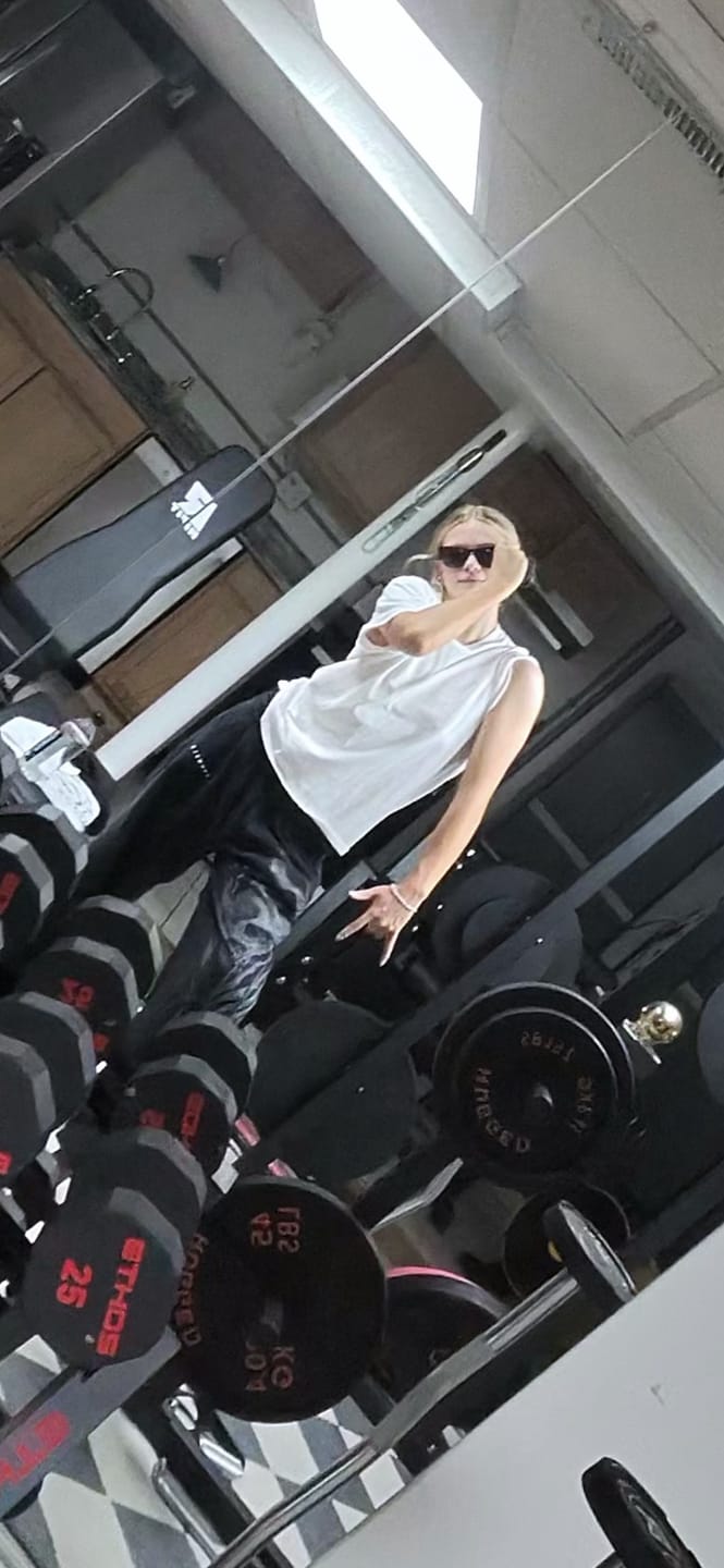 Customer photo review of 2125 - Divine Sweats