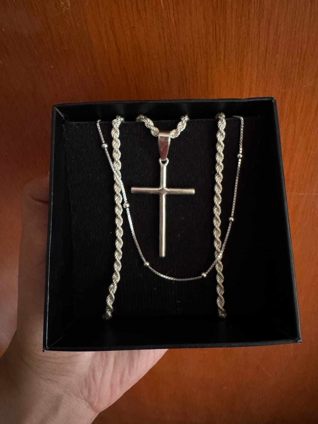 Customer photo review of Set Doble Cadena — Beads & Rope 2mm con Cruz