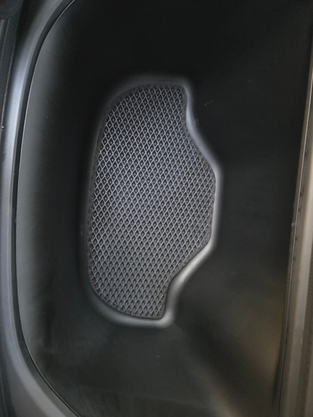 Customer photo review of E-Auto Fußmatten nach Maß - Komplettset und Frunk