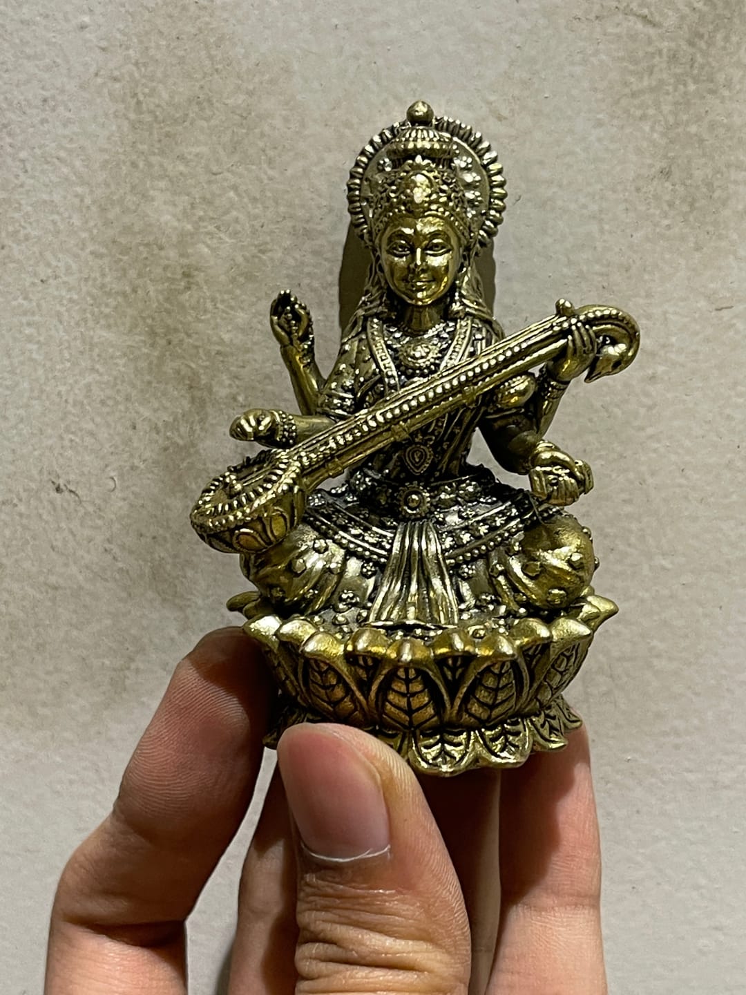 Customer photo review of Saraswati Ji Brass Idol | Vastu Remedy for Wisdom, Learning & Artistic Growth | 3–6 Inch | 110–900 g
