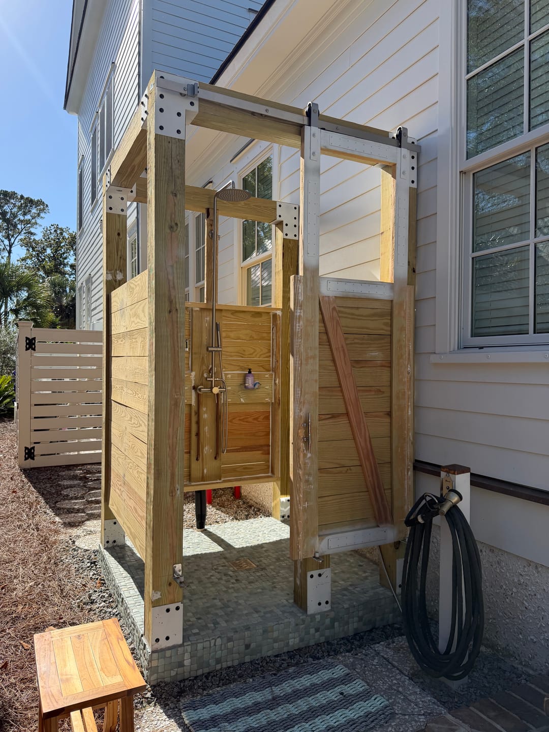 Customer photo review of High-Pressure Outdoor Shower Kit with 10-Inch Stainless Steel Rainfall Head & Handheld Spray