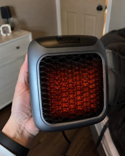 Customer photo review of HEATEC – Energy-Efficient Portable Comfort Heater with Powerful Heating Performance & Safety System, No Installation Required | Up to 20 m²