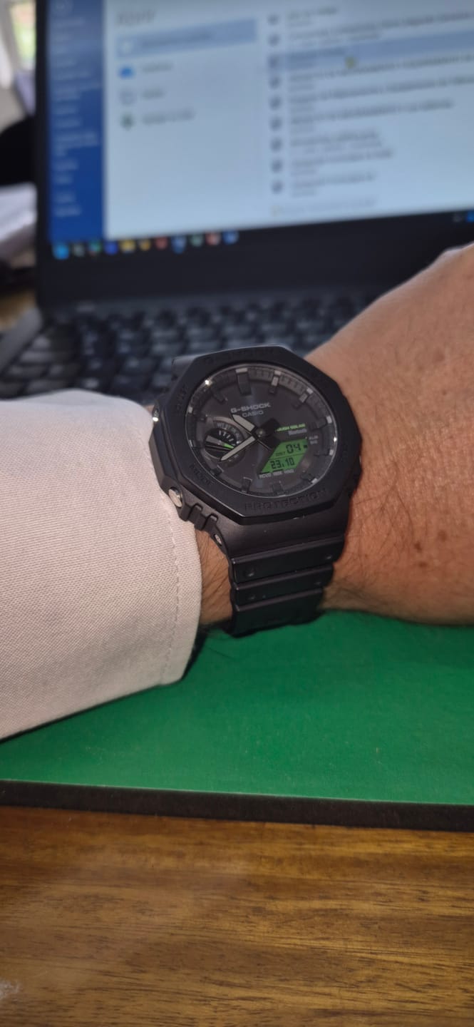 Customer photo review of Reloj Casio G-Shock Tough Solar Casioak GA-B2100BEG-1A Bluetooth