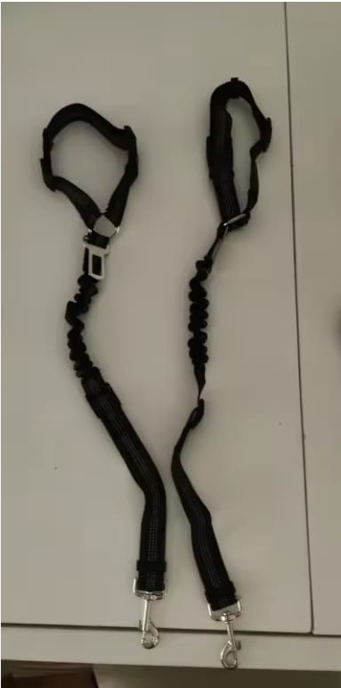 Customer photo review of Cinturón de seguridad para perros