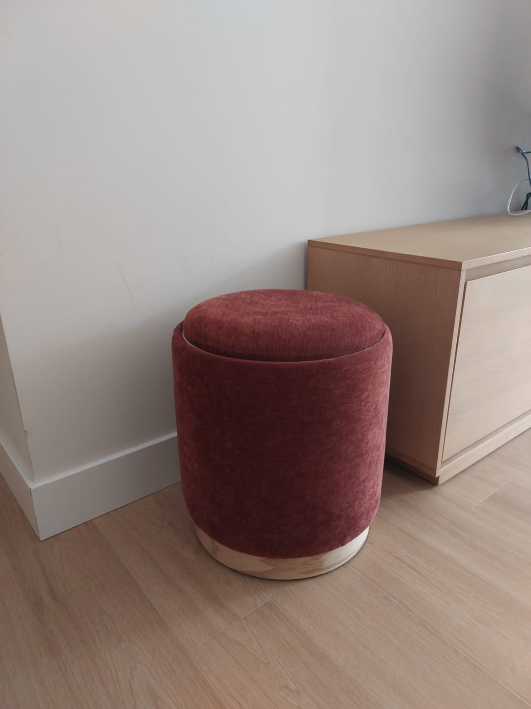 Customer photo review of KEMI - Pouf avec rangement en tissu terracotta