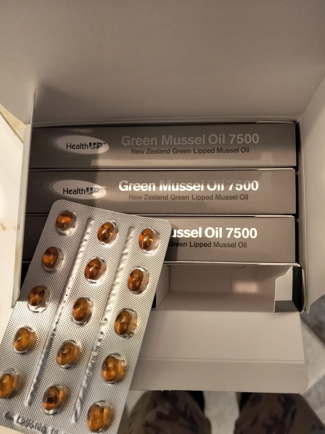 Customer photo review of HealthUp Green Lipped Mussel 7500