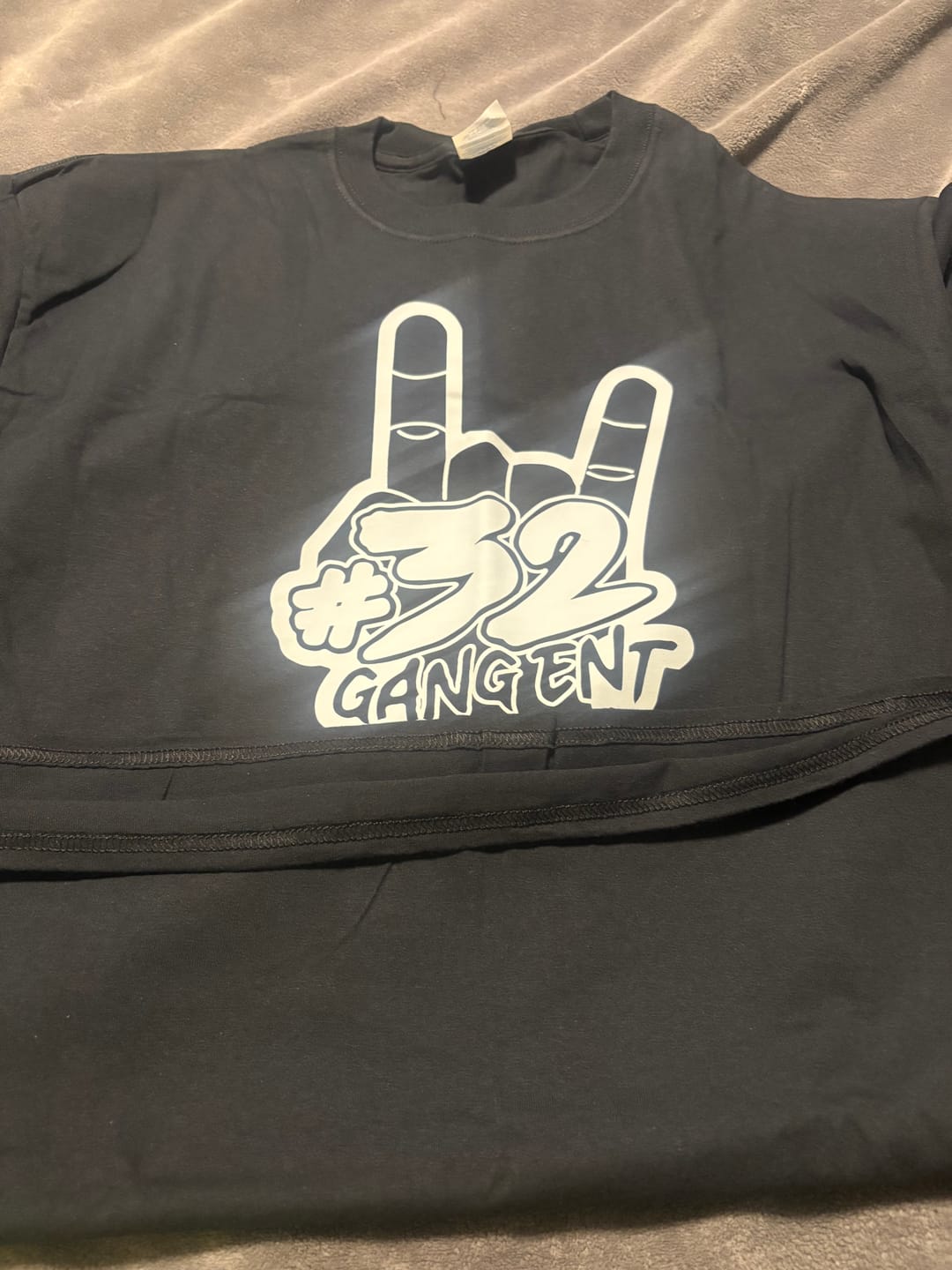 Customer photo review of 32 GANG BUDGET TEE