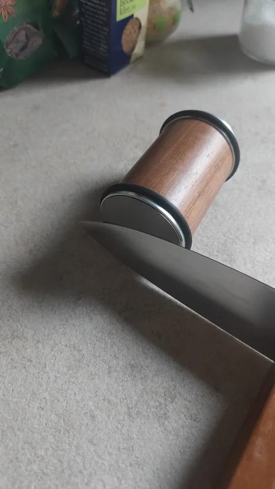 Customer photo review of Rollmaster Rolling Knife Sharpener™