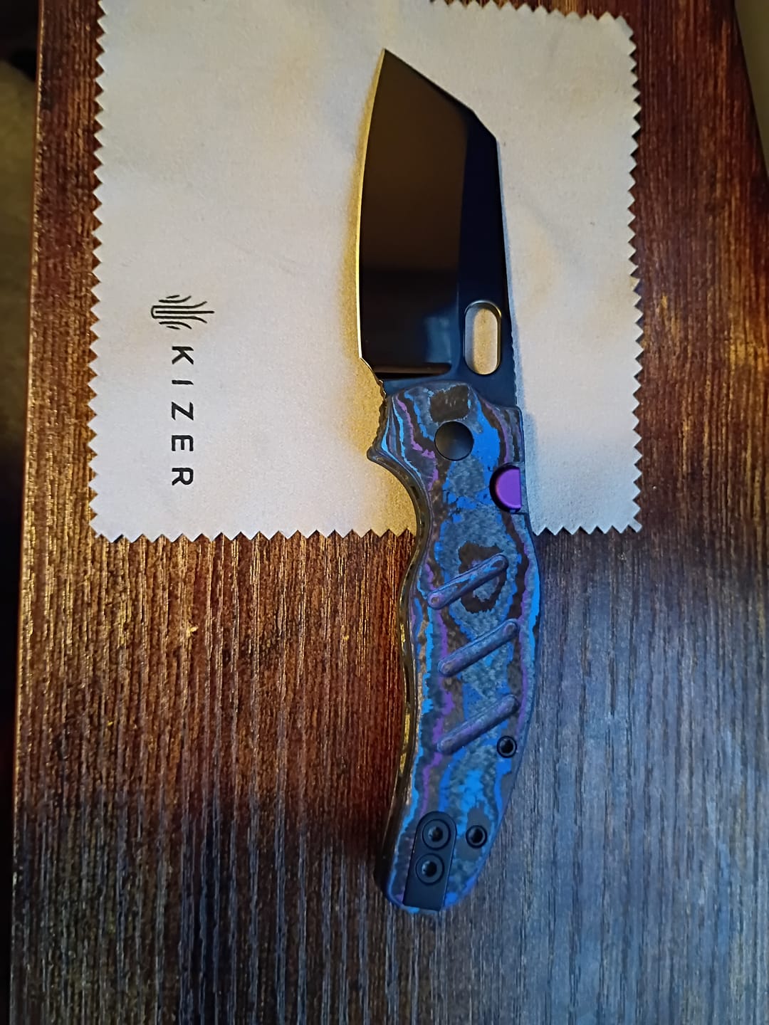 Customer photo review of Kizer Sheepdog Button Liner Lock Damtanium CamoCarbon Mirror DLC Elmax | Blade District Exclusive