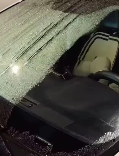 Windshield glass cleaning customer photo