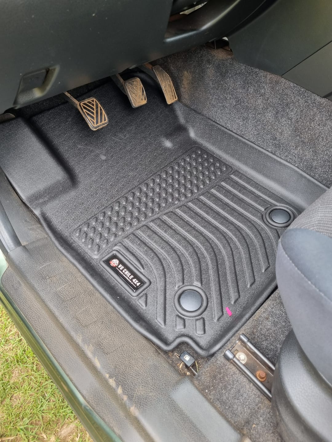 Customer photo review of Pisos Calce Perfecto Suzuki Grand Nomade (2009 - 2019)