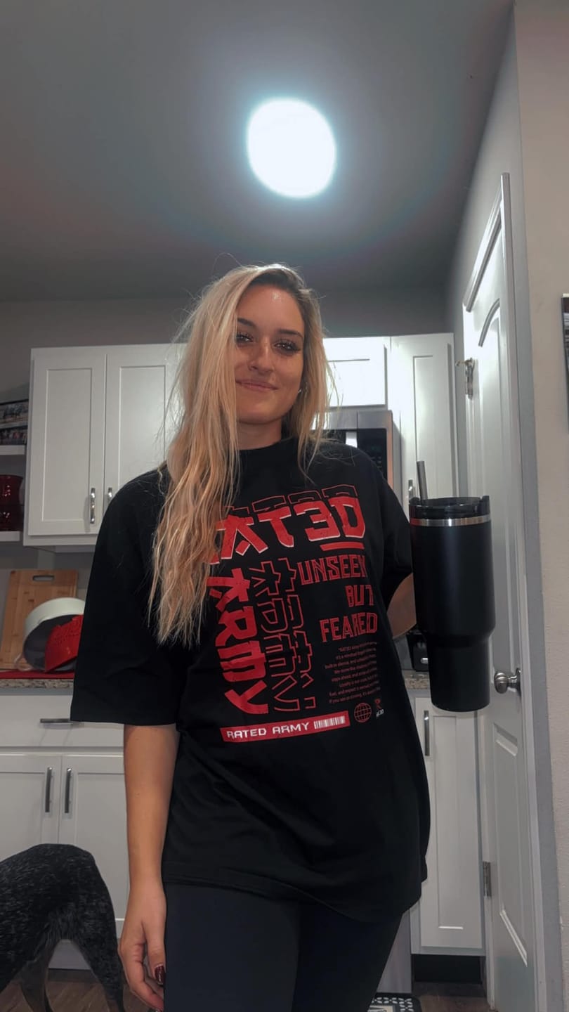 Customer photo review of UNS33N But Feared Oversized Shirt