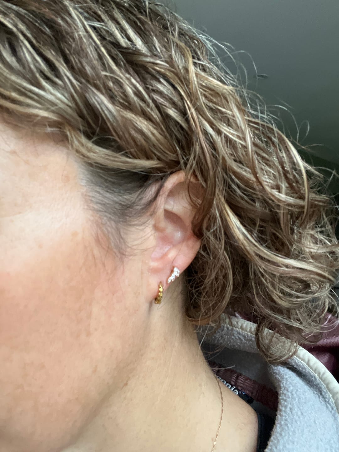 Customer photo review of Winged Crystal Flatback Stud Gold