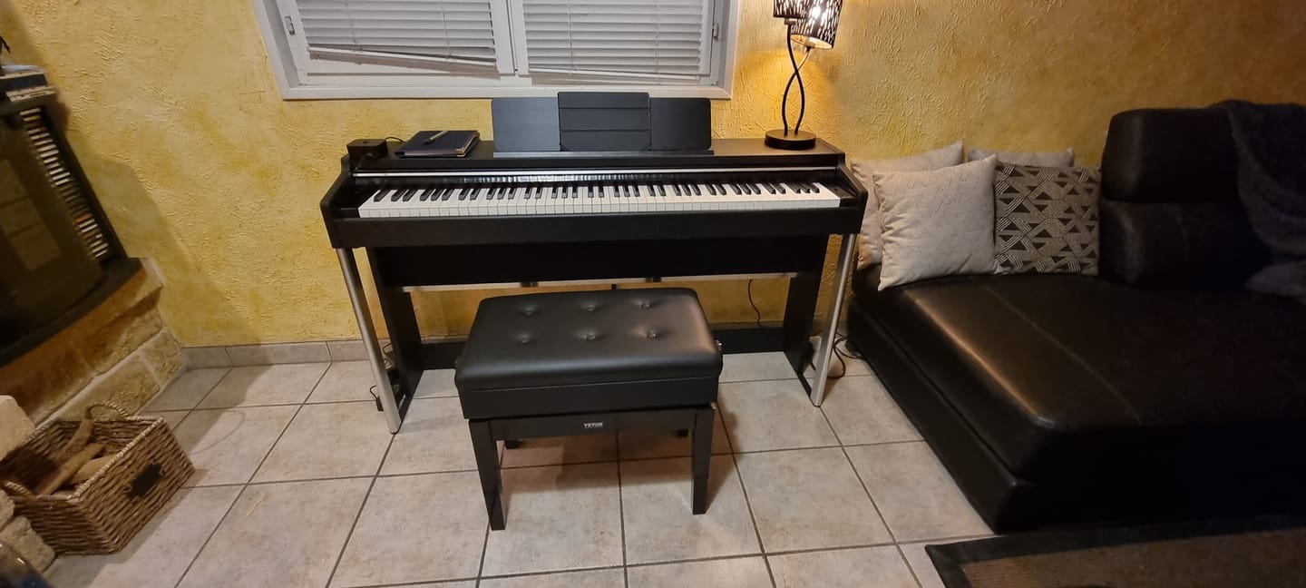 Customer photo review of Donner DDP-200 PRO Pondéré à Marteau Piano Numérique