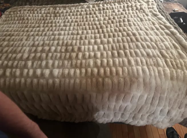 Customer photo review of Cosynest Original Blanket