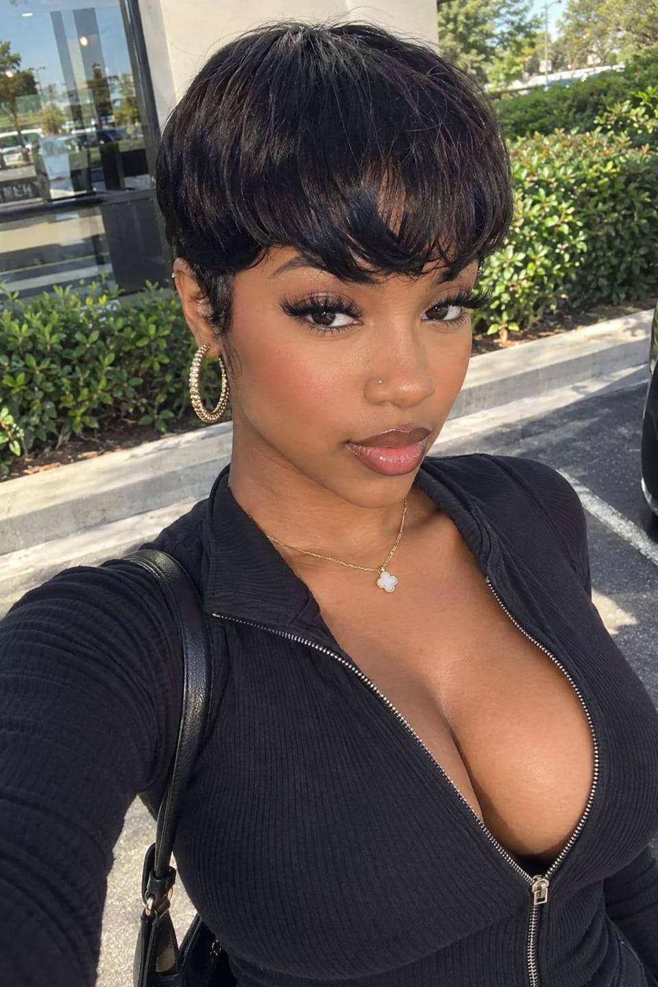 Customer photo review of Luvwin Classic Pixie Cut Style Wig With Layered Bangs For Black Women