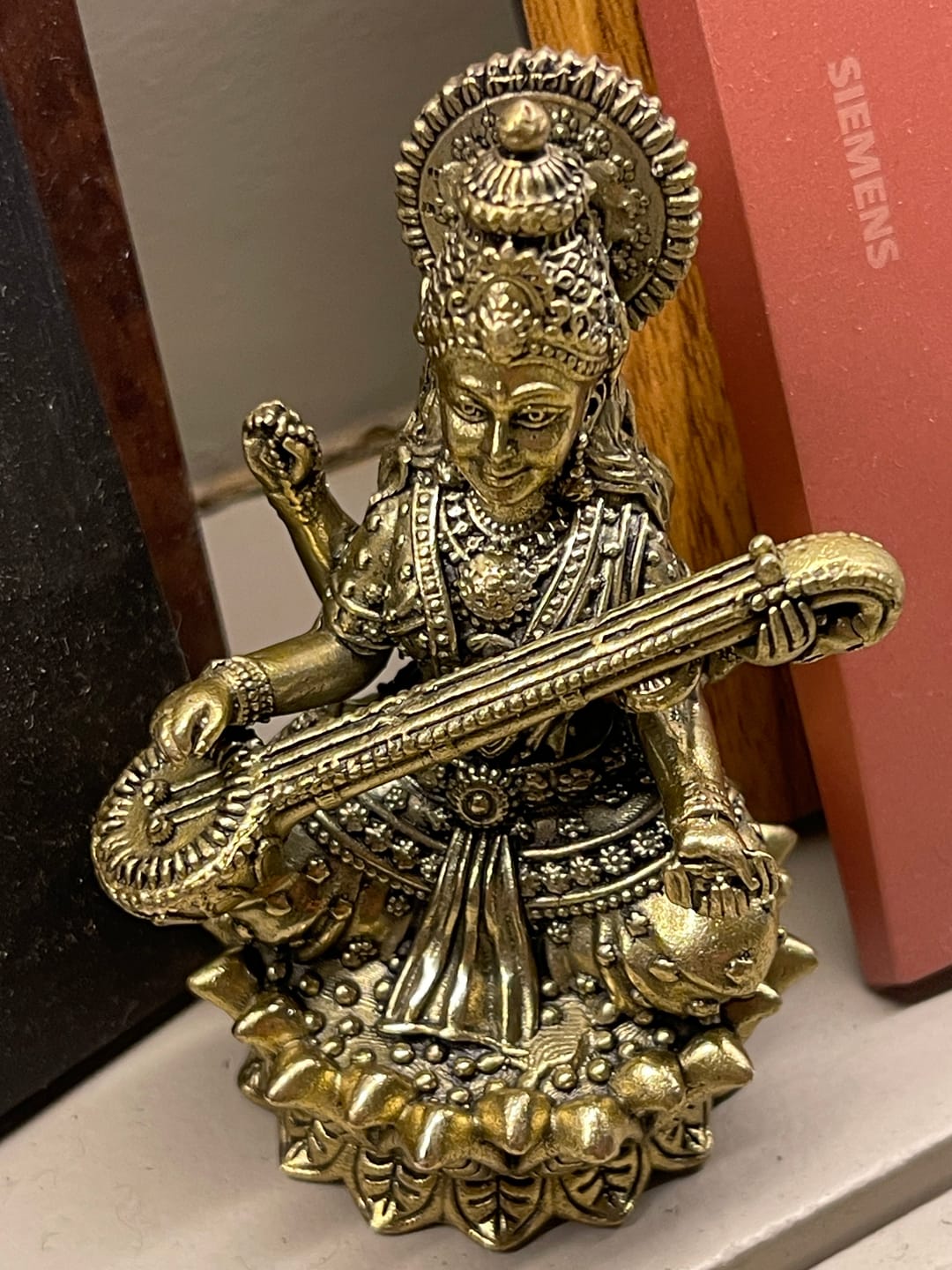 Customer photo review of Saraswati Ji Brass Idol | Vastu Remedy for Wisdom, Learning & Artistic Growth | 3–6 Inch | 110–900 g