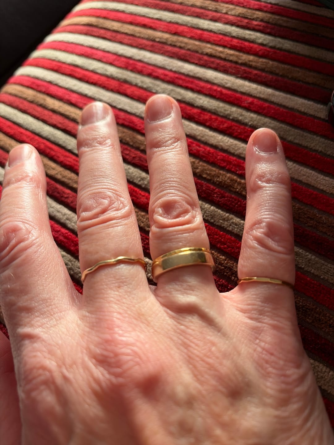 Customer photo review of 14K Gold Wavy Stacking Ring