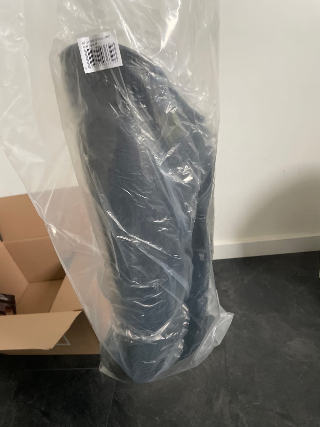 Customer photo review of Booster Kickboks Scheenbeschermers BFG Cube - Zwart/Zwart