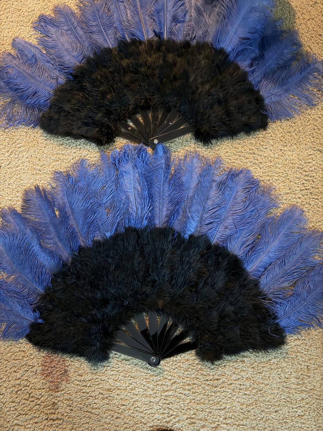 Customer photo review of Marabou & Ostrich Feather Fan 21" x 38" | Soft Beginner Burlesque Look