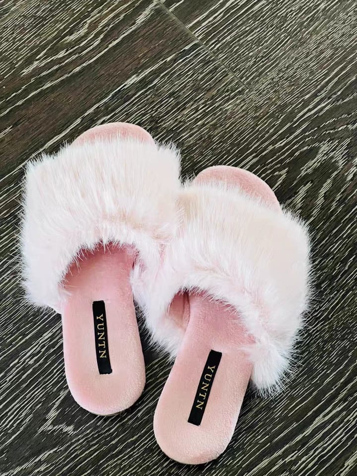 Customer photo review of Moon Rabbit Faux Fur Women Indoor Slipper