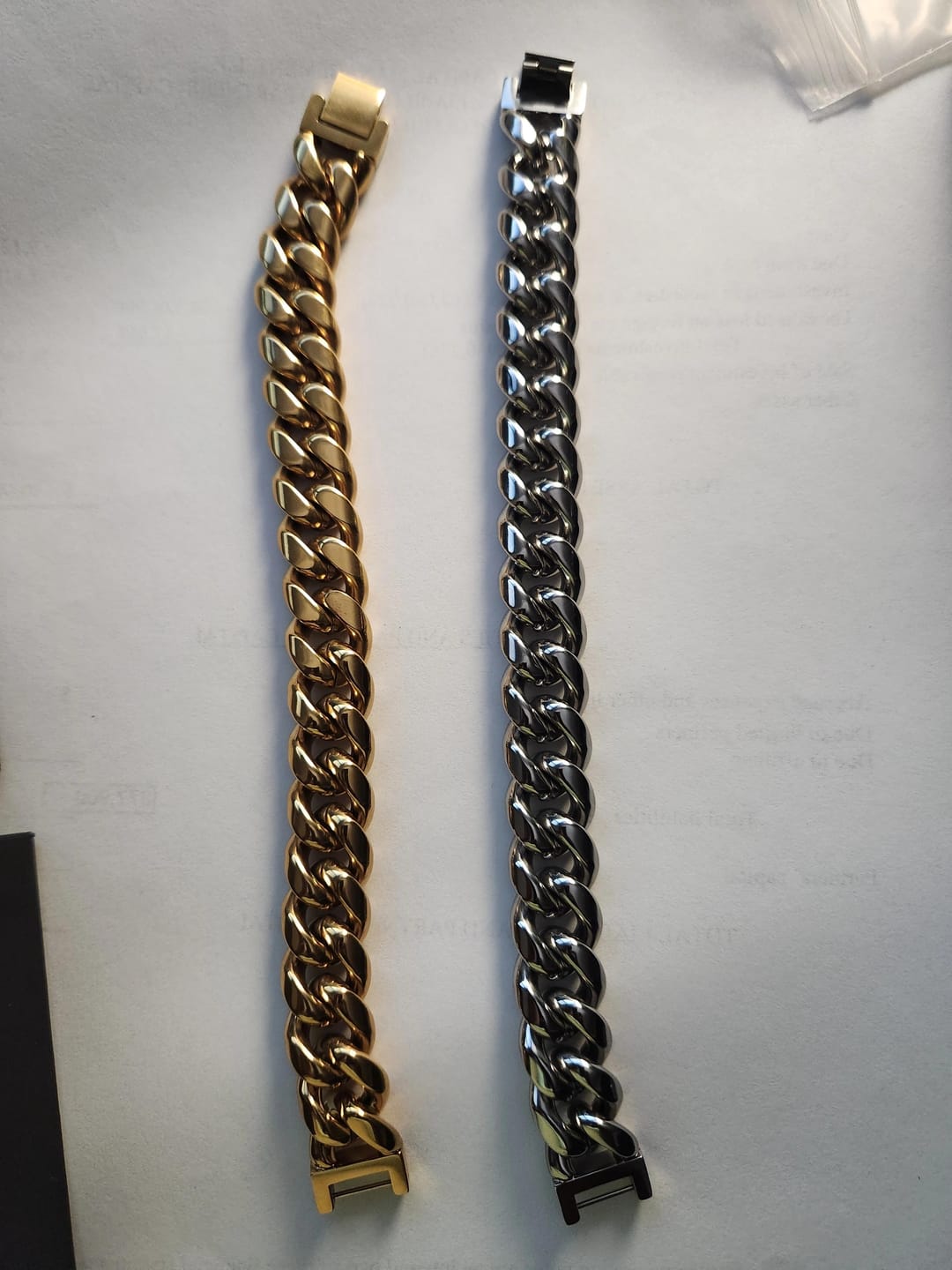 Customer photo review of BRACELET CUBAIN MIAMI ACIER 12 MM OR