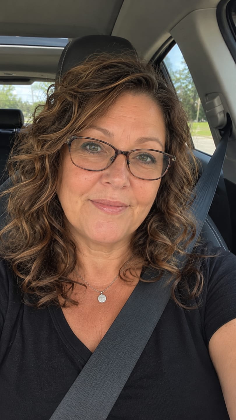 Customer photo review of Changing Foundation Stick – The stick that makes mature skin glow again
